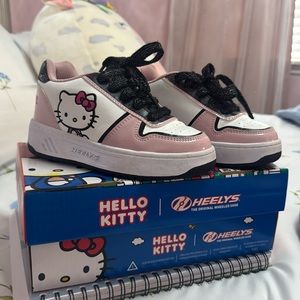 Like NEW Hello Kitth Heelys size youth 1